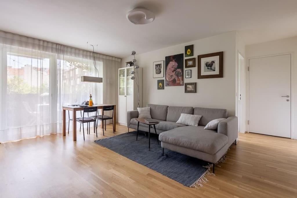 Dream Apartment - Central And Quiet With Ac And Free Parking Garage Wien Eksteriør bilde