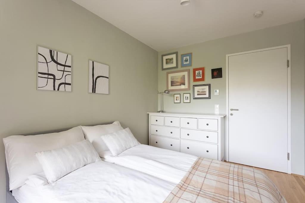 Dream Apartment - Central And Quiet With Ac And Free Parking Garage Wien Eksteriør bilde