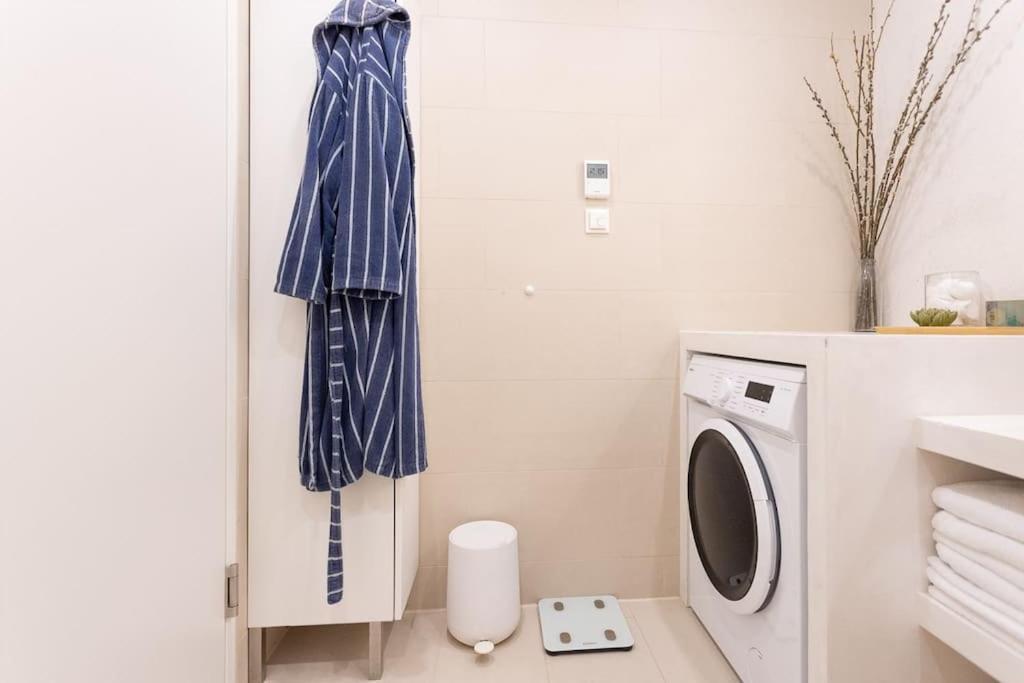 Dream Apartment - Central And Quiet With Ac And Free Parking Garage Wien Eksteriør bilde