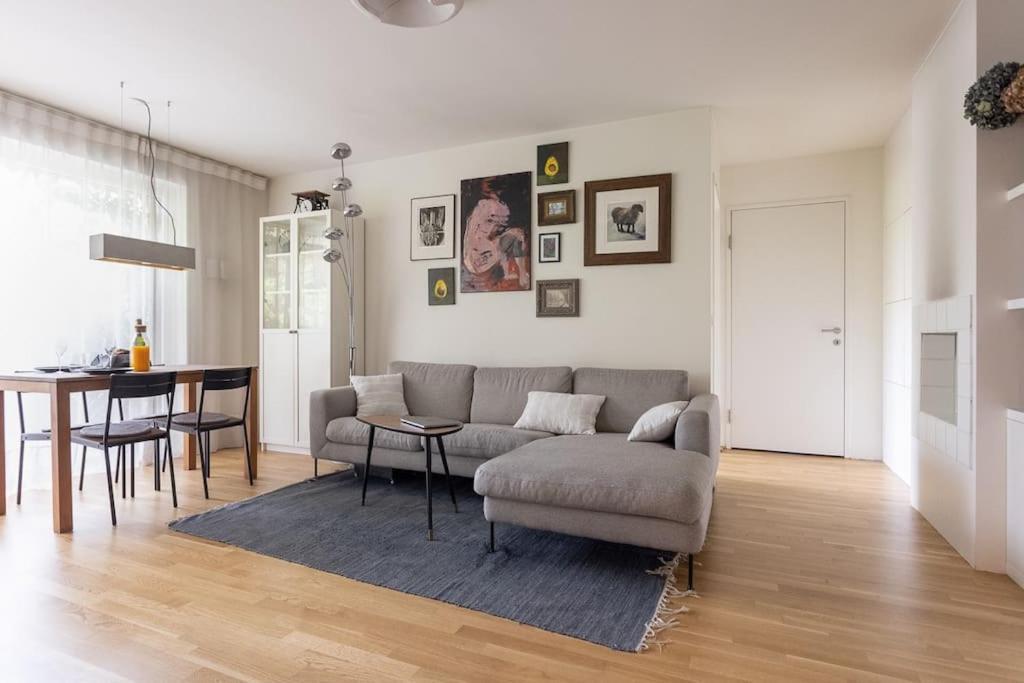 Dream Apartment - Central And Quiet With Ac And Free Parking Garage Wien Eksteriør bilde